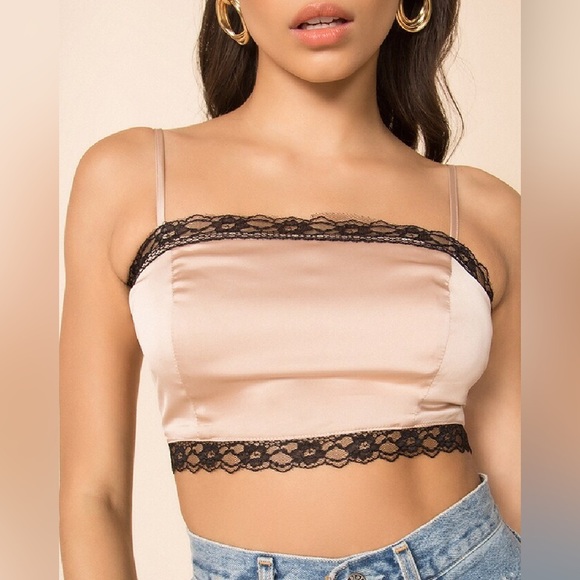 SUPERDOWN REVOLVE Landry bandeau crop top Nude Black Silk Sheer Lace Flirt‎ Sexy - Picture 1 of 11